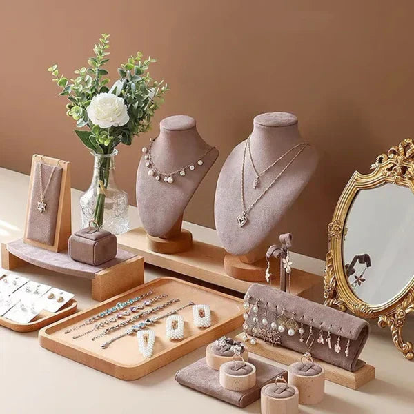 How to Display Jewelry: The Art of Visual Merchandising