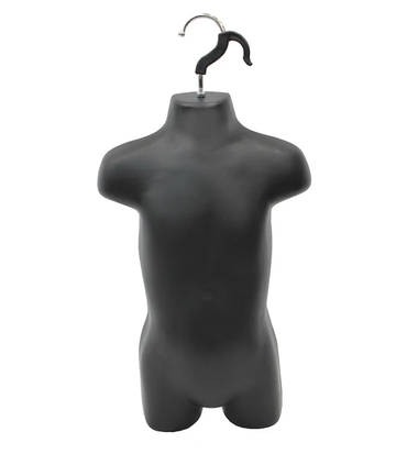 5 Artistic Ways to Use a Mannequin at Home